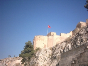 Yıkılan Urfa Kalesi&#039;nde inceleme