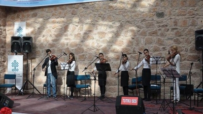 İshak Paşa Sarayı&#039;nda Müzik Dinletisi